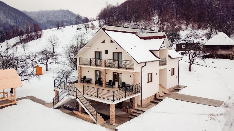 Pensiunea Hai In Maramures Bîrsana Εξωτερικό φωτογραφία
